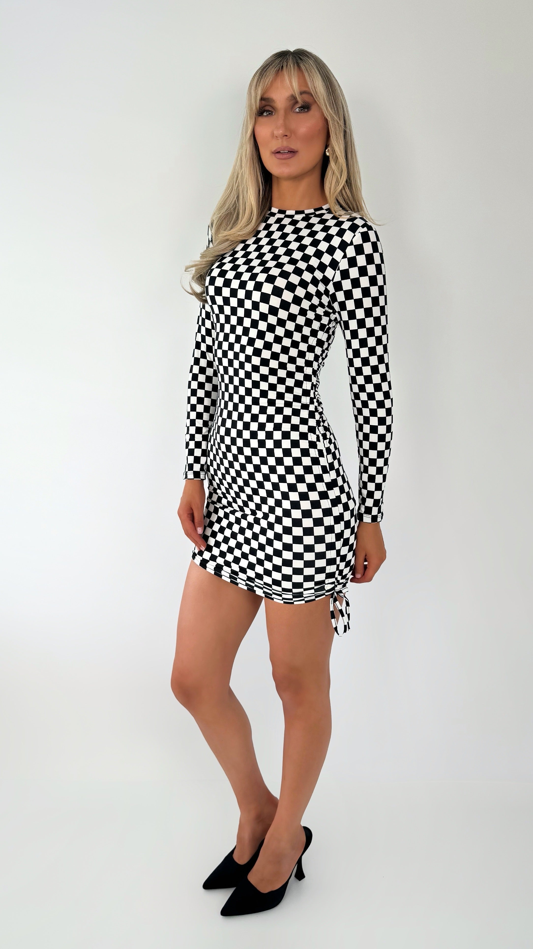 Vivian Black and White Checked Bodycon Dress dresses.ie Vivian Black and White Checked Bodycon Dress dresses.ie